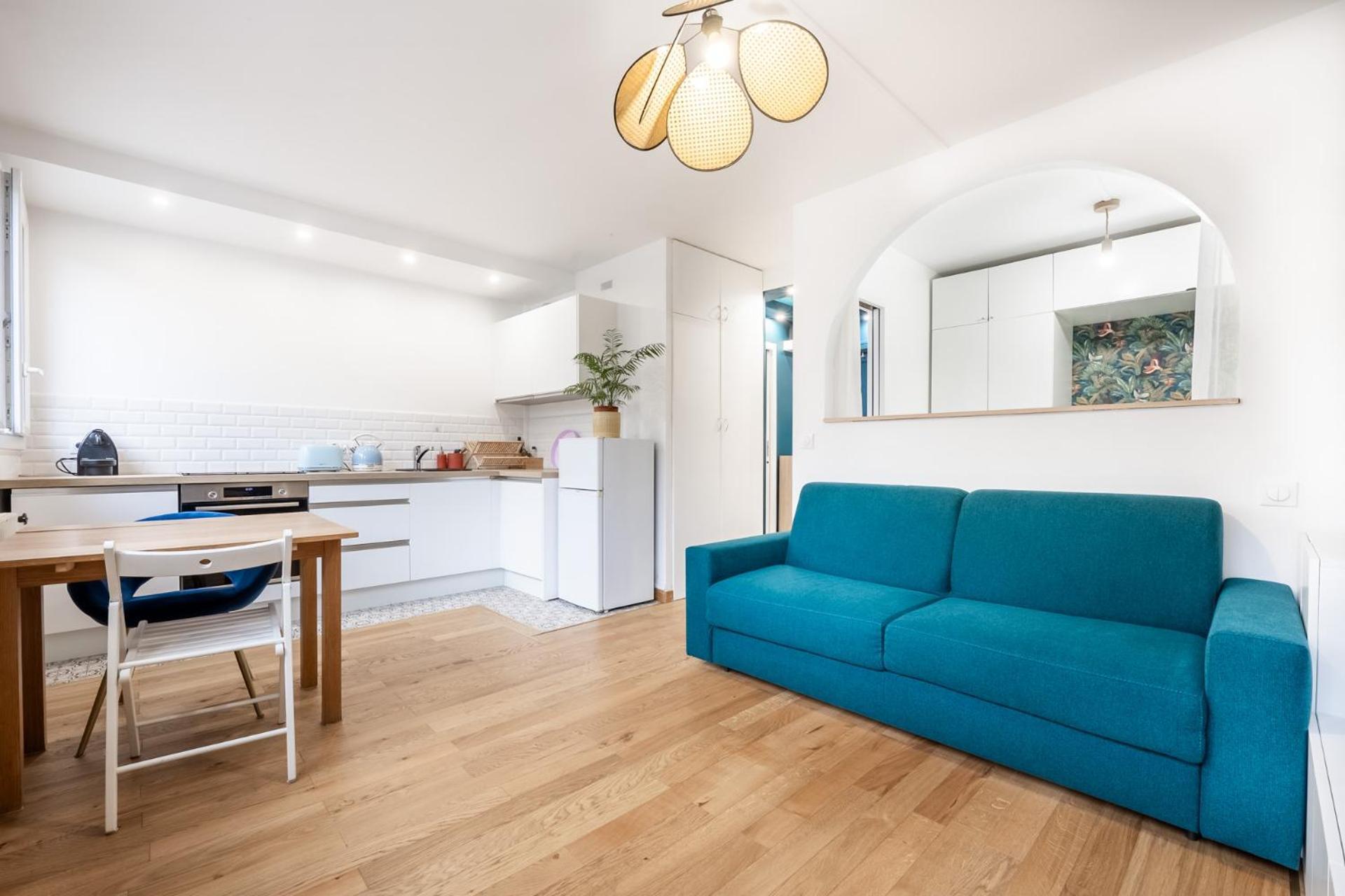 Charming Parisian Home Away From Home In The Heart Of Париж Екстериор снимка